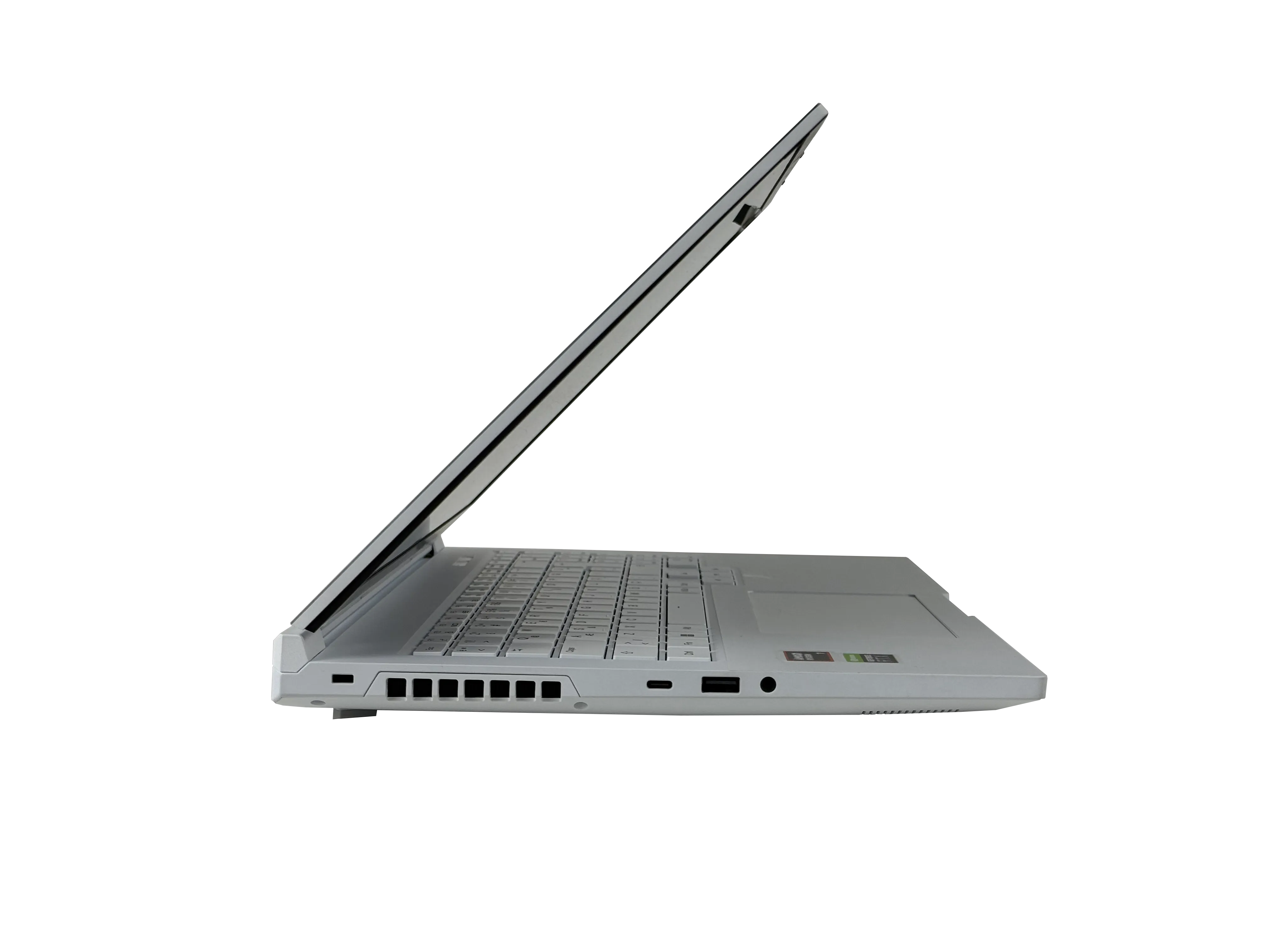 Quantum WhiteFang G4035 AMD Ryzen 7-8745HS 16GB 512GB RTX4060 8GB HDMI 16" Beyaz FreeDos görsel 3